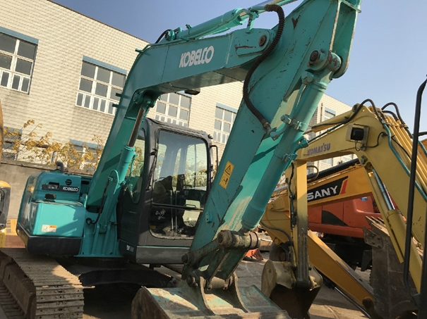 日本二手挖掘機進(jìn)口報關(guān)代理舊設(shè)備案例