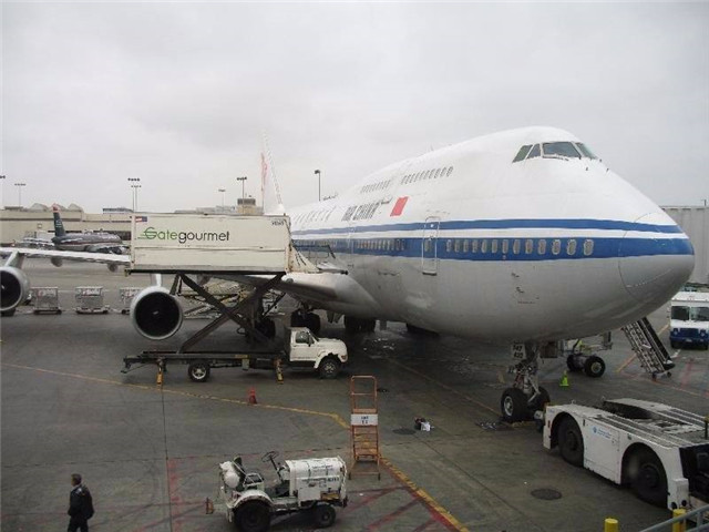 1587001200938665.jpg 機(jī)場(chǎng)進(jìn)口清關(guān)