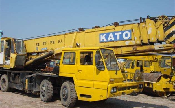 進(jìn)口吊車清關(guān)如何操作,機(jī)械設(shè)備清關(guān)流程 進(jìn)口吊車清關(guān)