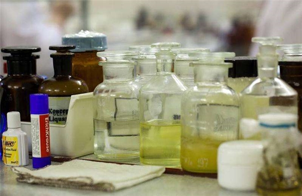 1639547462281331.jpg 進口化妝品原料報關