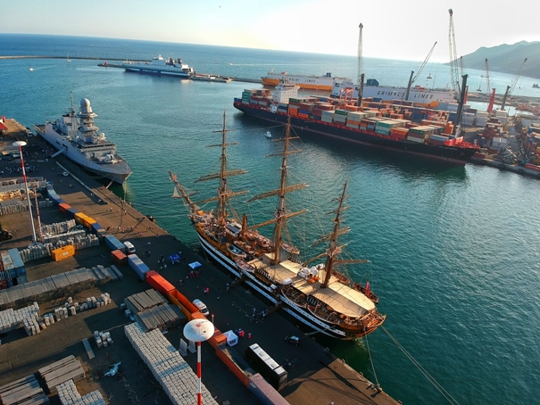 1641463594995042.jpg 廈門報關清關公司比較好_廈門AEO報關公司_副本.jpg